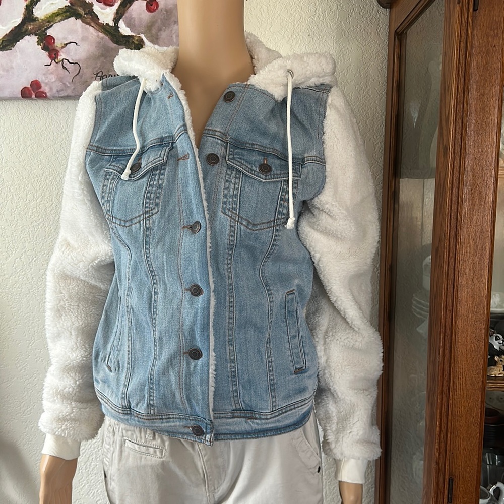 NWT Maurice’s Faux Fur & Denim Jacket